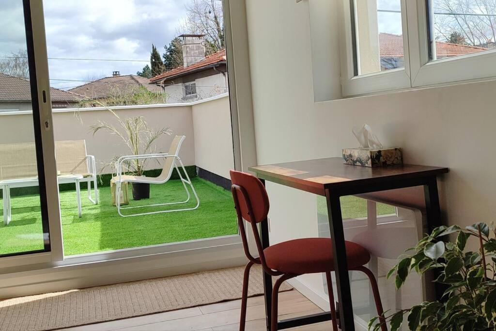 Maison Cosy Terrasse Ensoleille Clermont-Ferrand Ngoại thất bức ảnh
